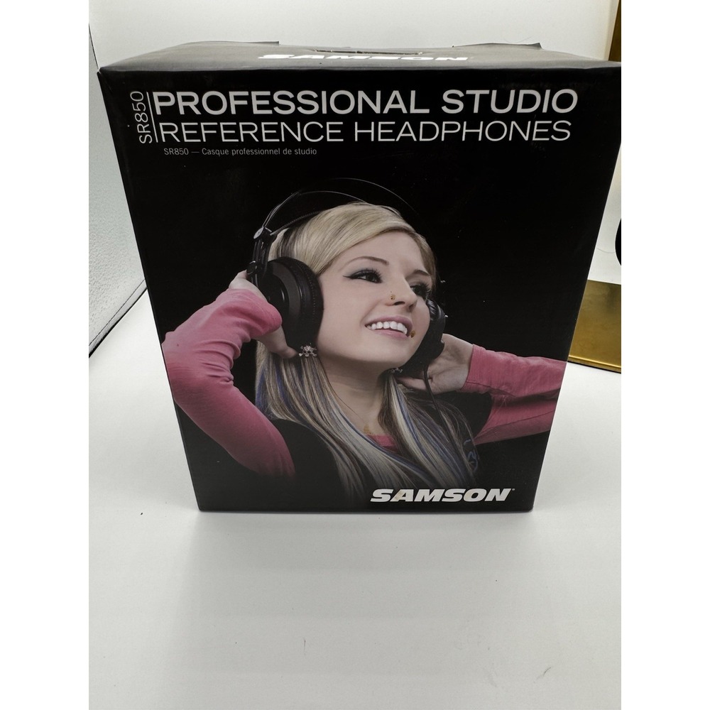 SR 850 Samson Professional Head Phones NIB